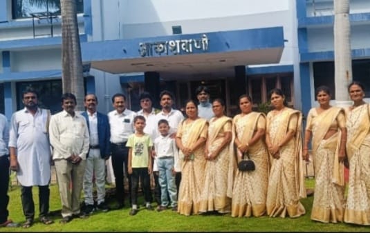 Bhavesh Kotangle and team winning Akashvani Nagpur folk music audition competition