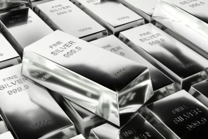 29 डिसेंबर रोजी भारतात चांदीच्या दरात घसरण, प्रति ग्रॅम ₹258 भाव