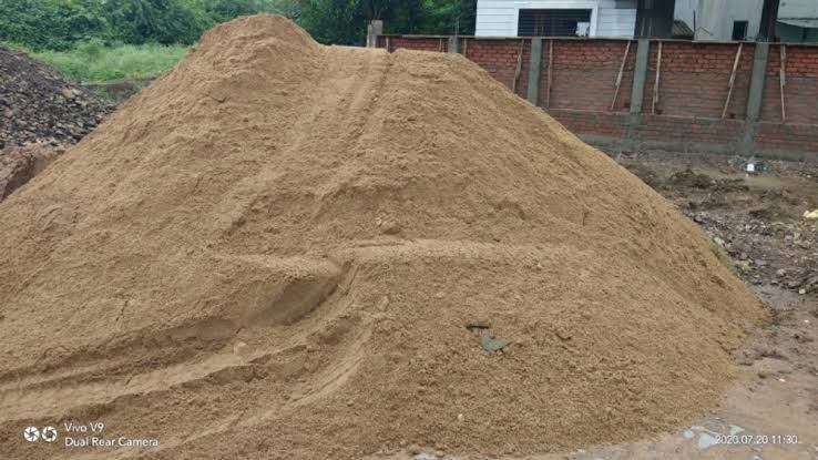 लाखनी तालुक्यातील घरकुल लाभार्थ्यांसाठी मिरगाव रेतीघाटावर ५ ब्रास रेती वाटपाबाबतचा तहसील प्रशासनाचा जाहीरनामा