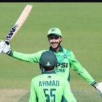 युवा क्रिकेटपटू समीर मिन्हास फलंदाजी करताना – देशांतर्गत क्रिकेटमधील उदयोन्मुख खेळाडू