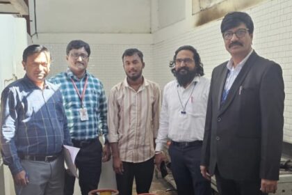 “भंडाऱ्यात तमन्ना बारवर धाड – ब्रेकिंग न्यूज बॅनर”